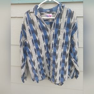 Super funky vintage 80s button down western shirt.